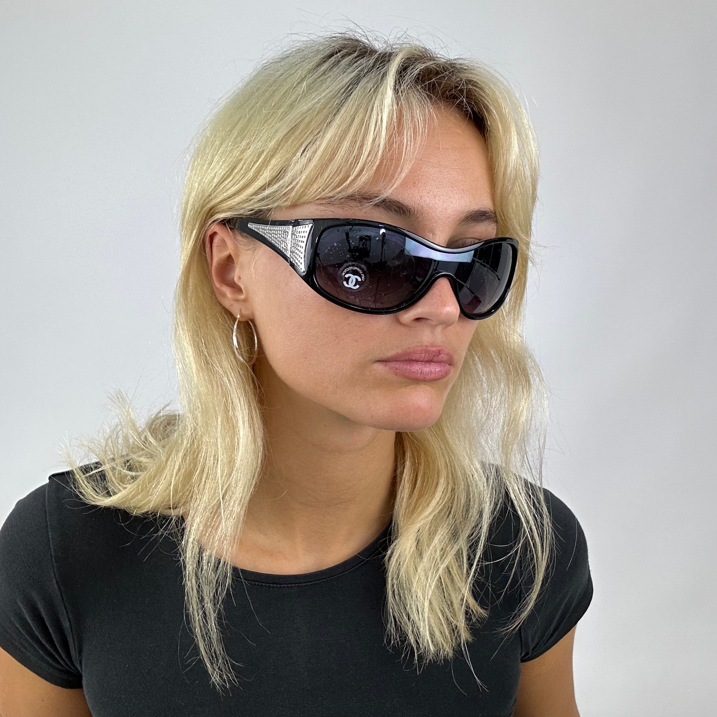 Chanel small cheap sunglasses