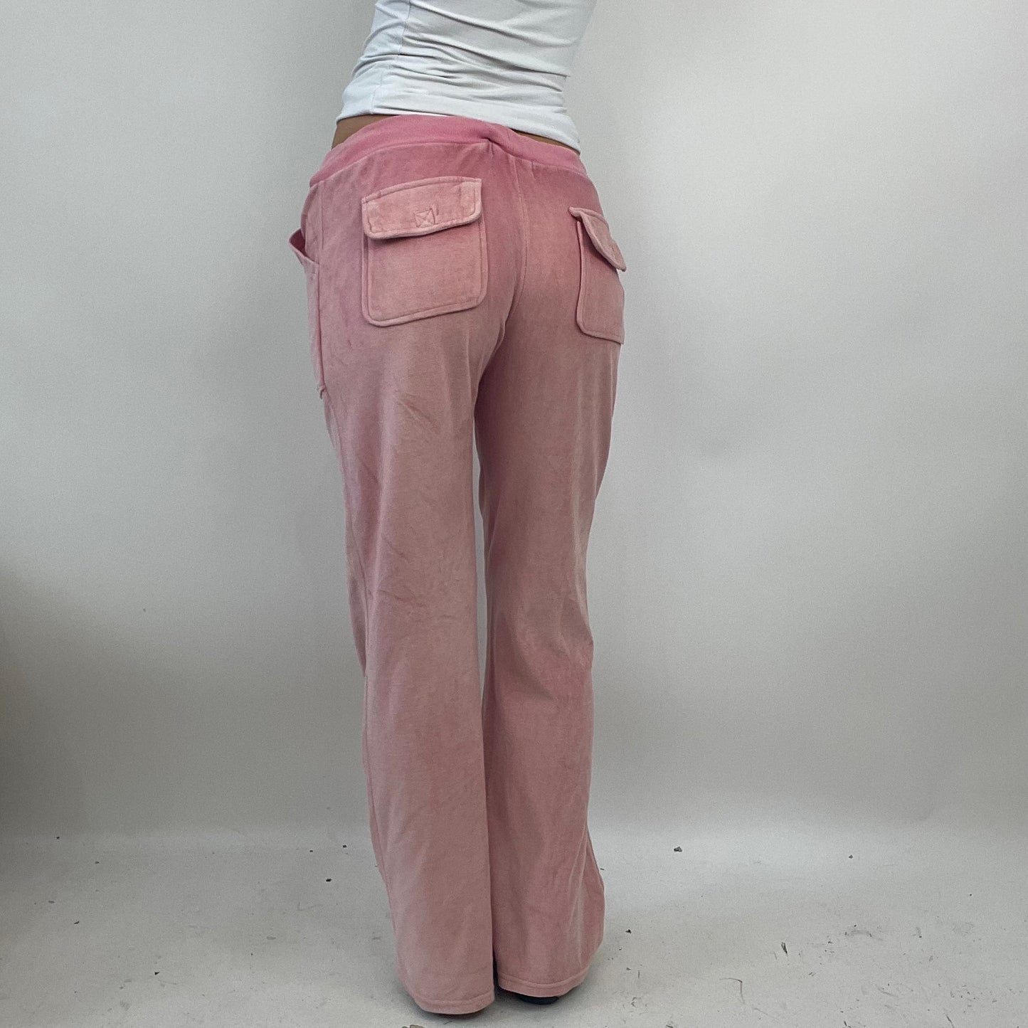 PARIS HILTON DROP | medium pink velour joggers