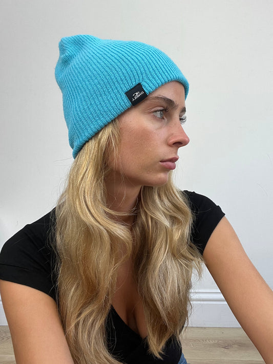 💚 COSY CLASSICS | blue knitted beanie