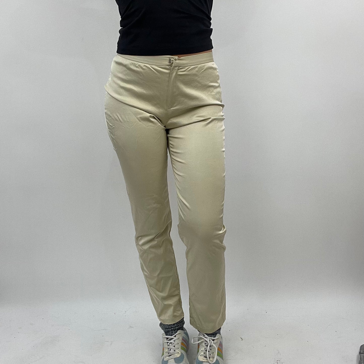 💚 GALENTINES DAY DROP | small beige silky slim fit trousers