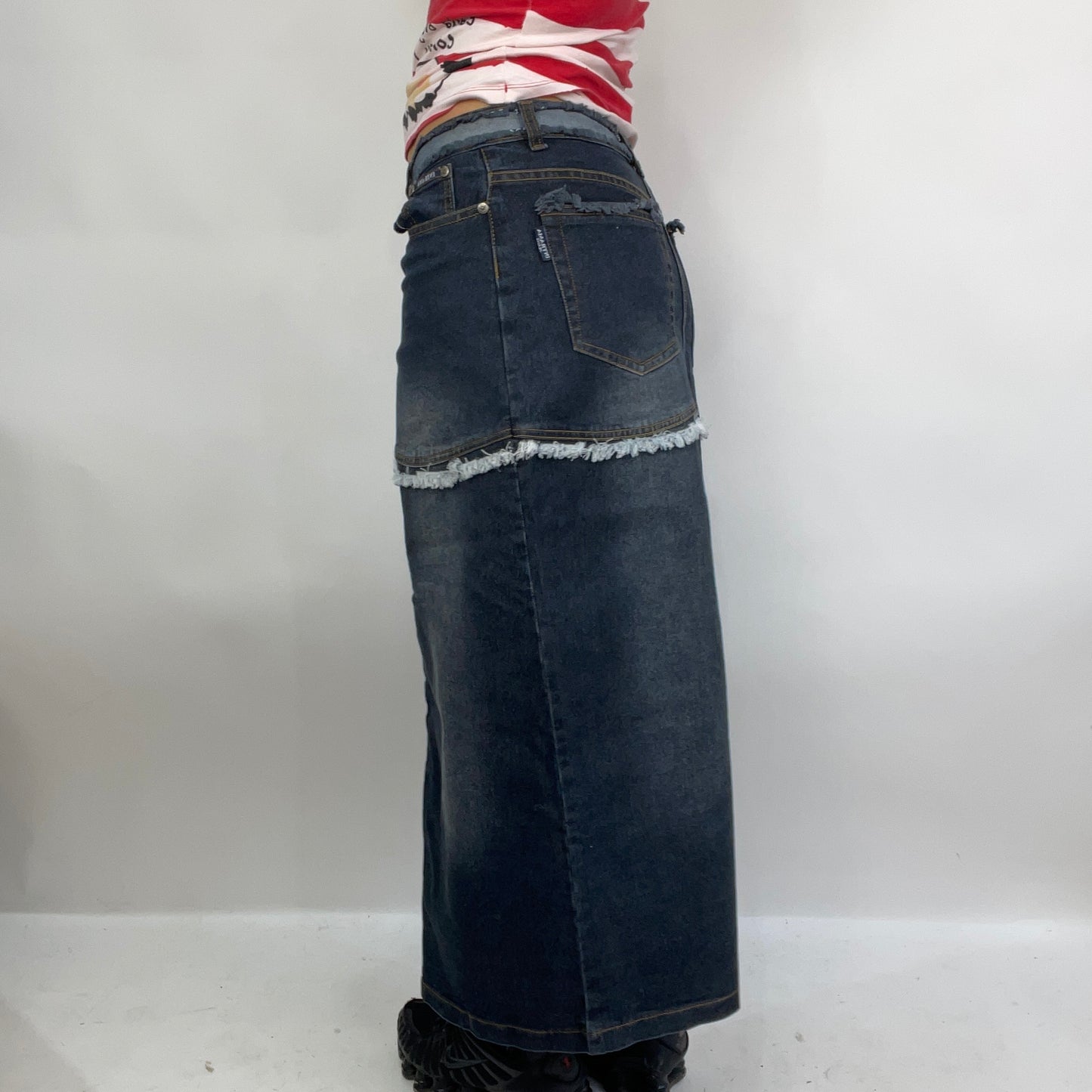 STUDIO FAVES | small dark denim distressed maxi skirt