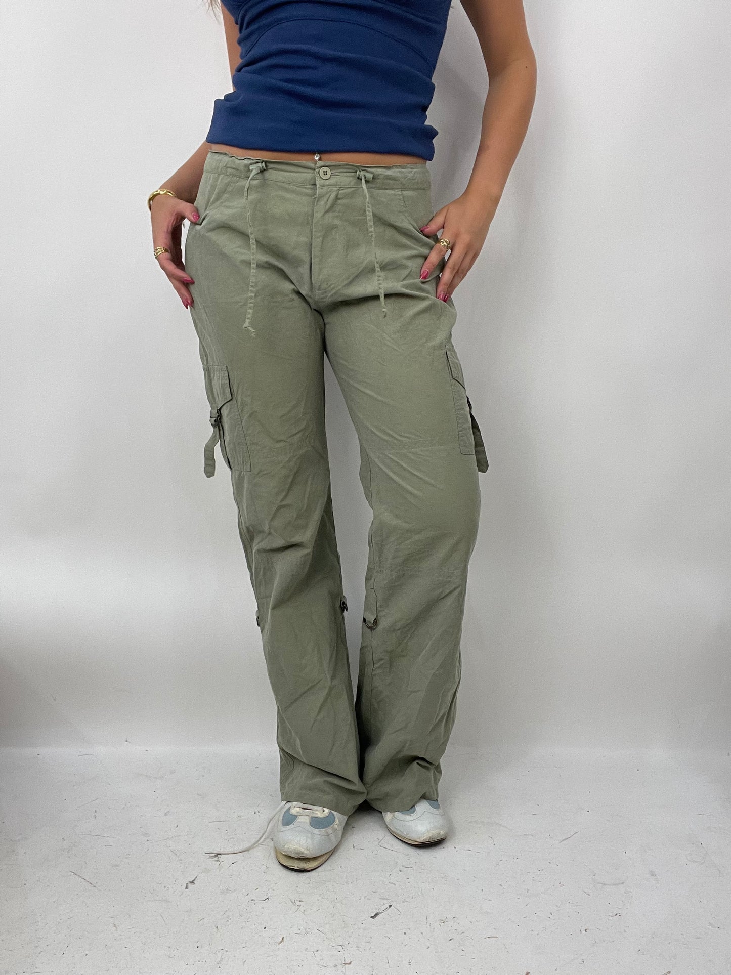 CITY BREAK DROP | medium green cargo trousers with drawstring