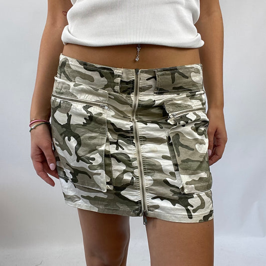 HAILEY BIEBER DROP | small green camo silky skirt