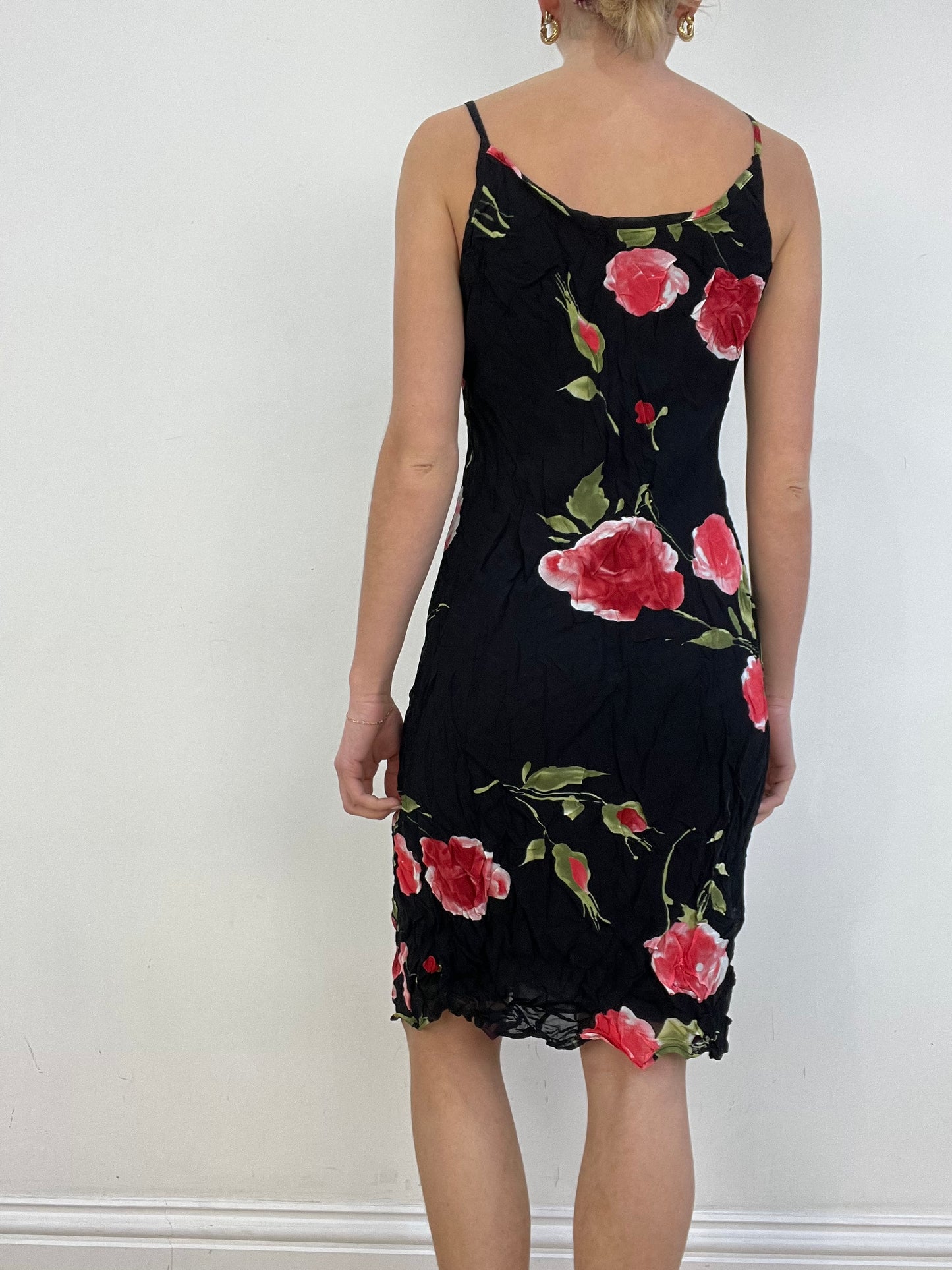 vintage edit: date night | small black and pink floral dress