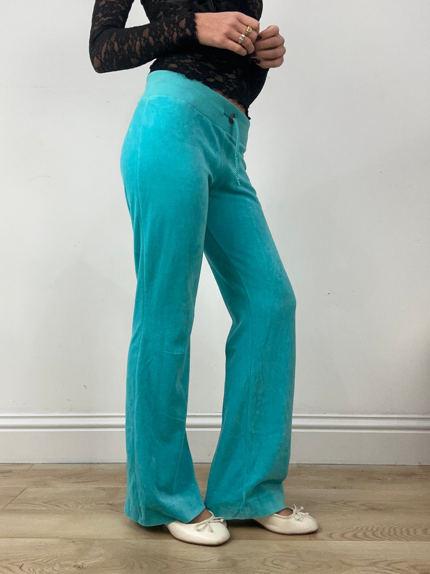 BALLETCORE | small turquoise velour tracksuit pants