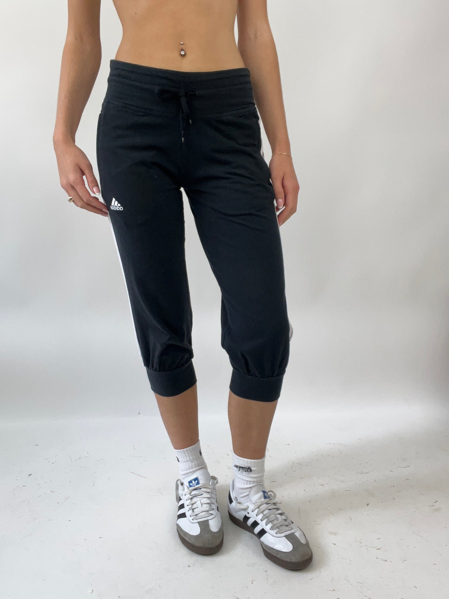 EUROS DROP | small black adidas 3/4 length leggings