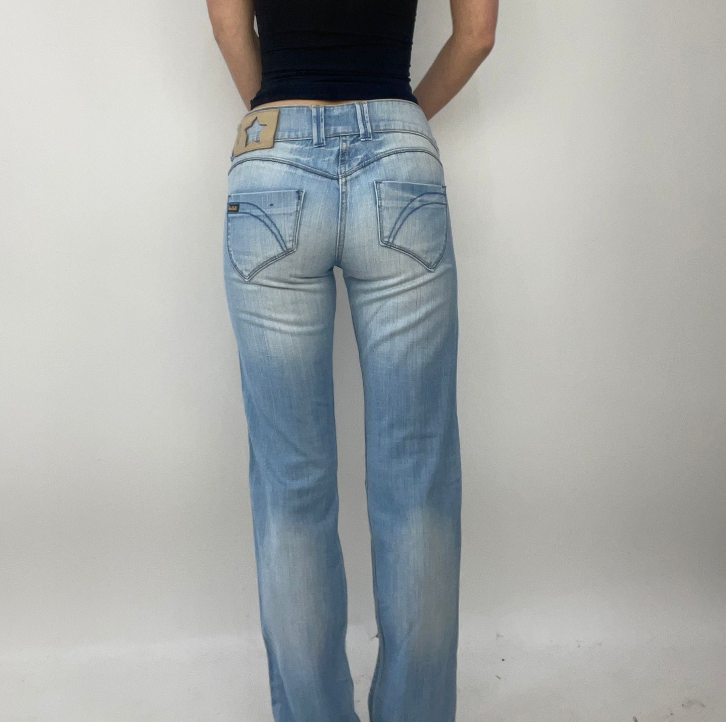 JEANS AND A NICE TOP DROP | xs light blue killah jeans