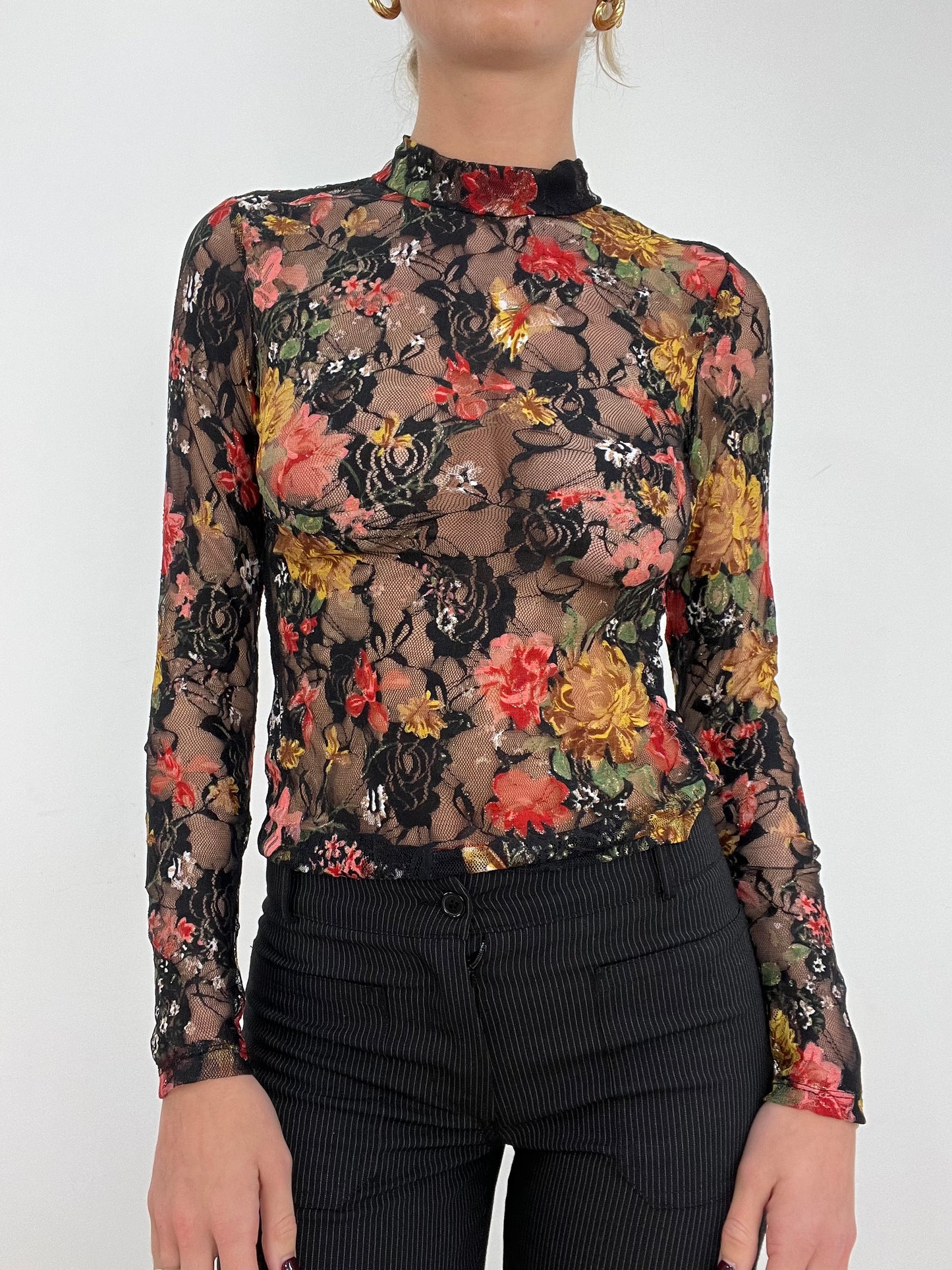 WINTER ESSENTIALS | small black semi sheer lace floral top