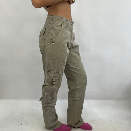 CARRIE BRADSHAW DROP | medium beige cargo trousers