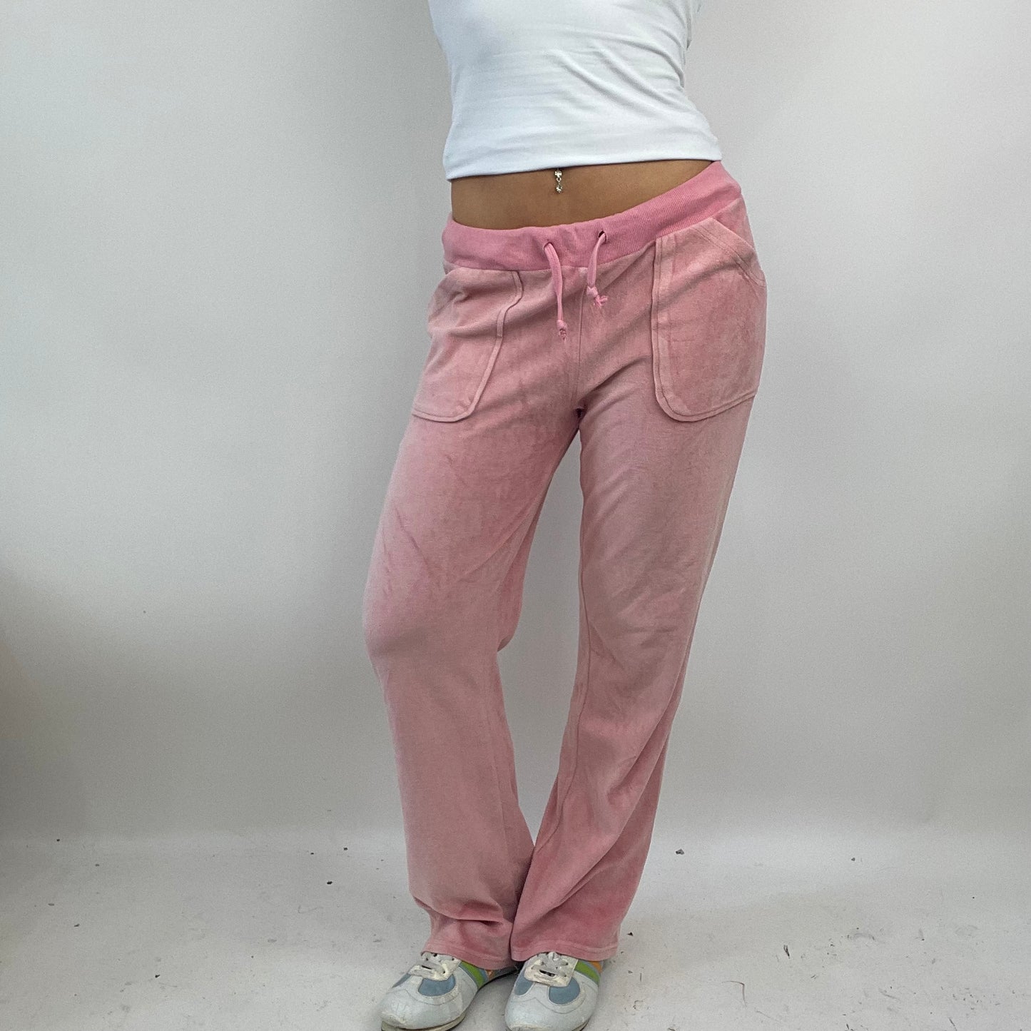 PARIS HILTON DROP | medium pink velour joggers