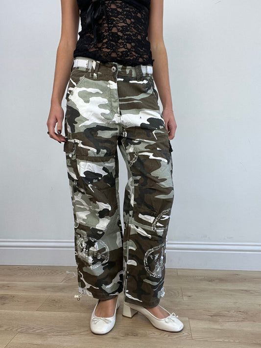 BEST PICKS | green and brown camo print trousers