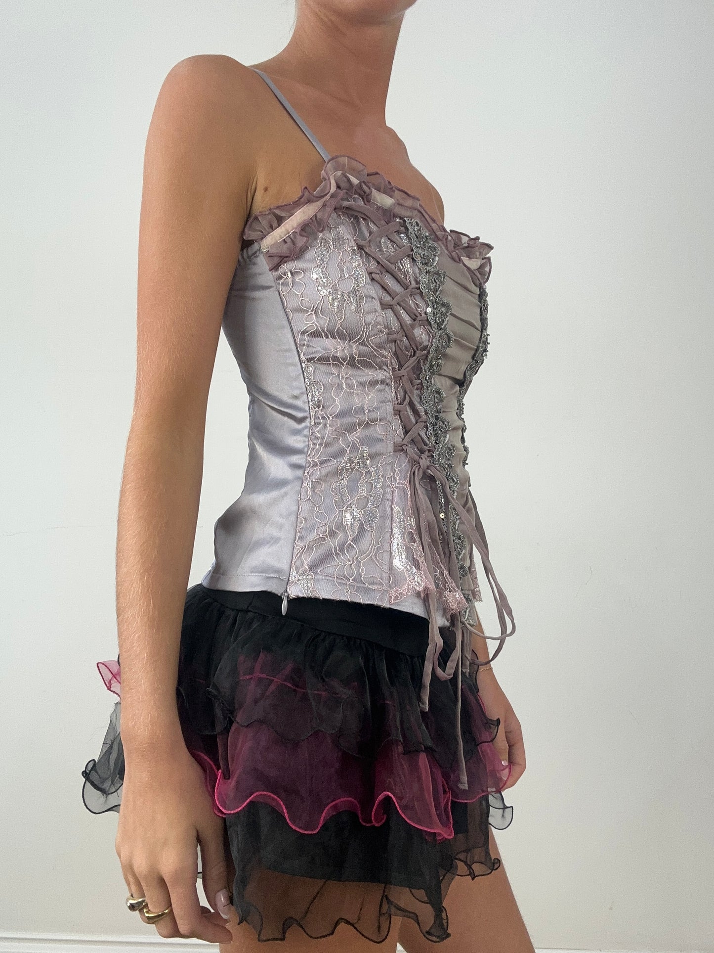 HALLOWEEN | medium lilac satin corset style top