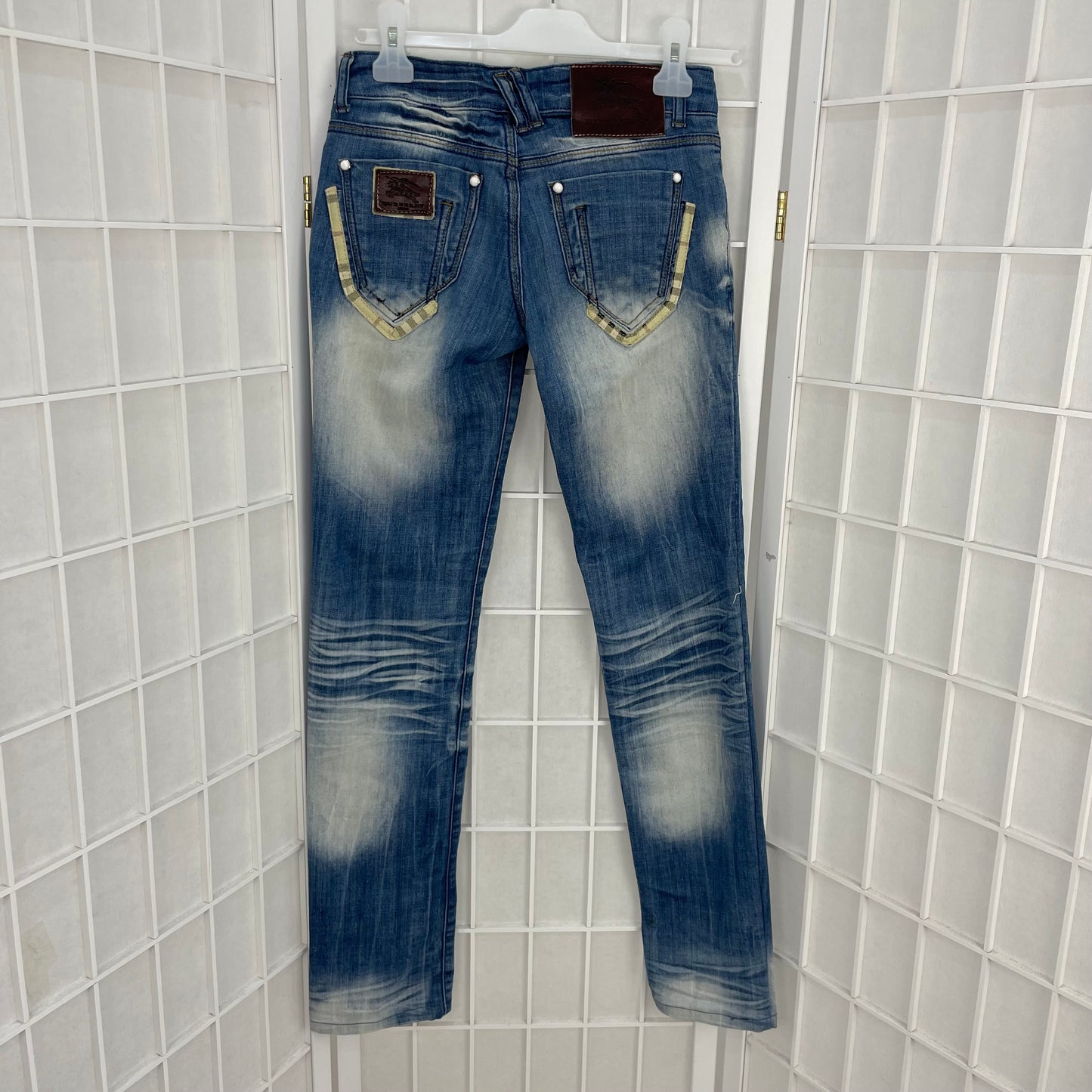 QUIET LUXURY DROP | small blue burberry bleached look jeans