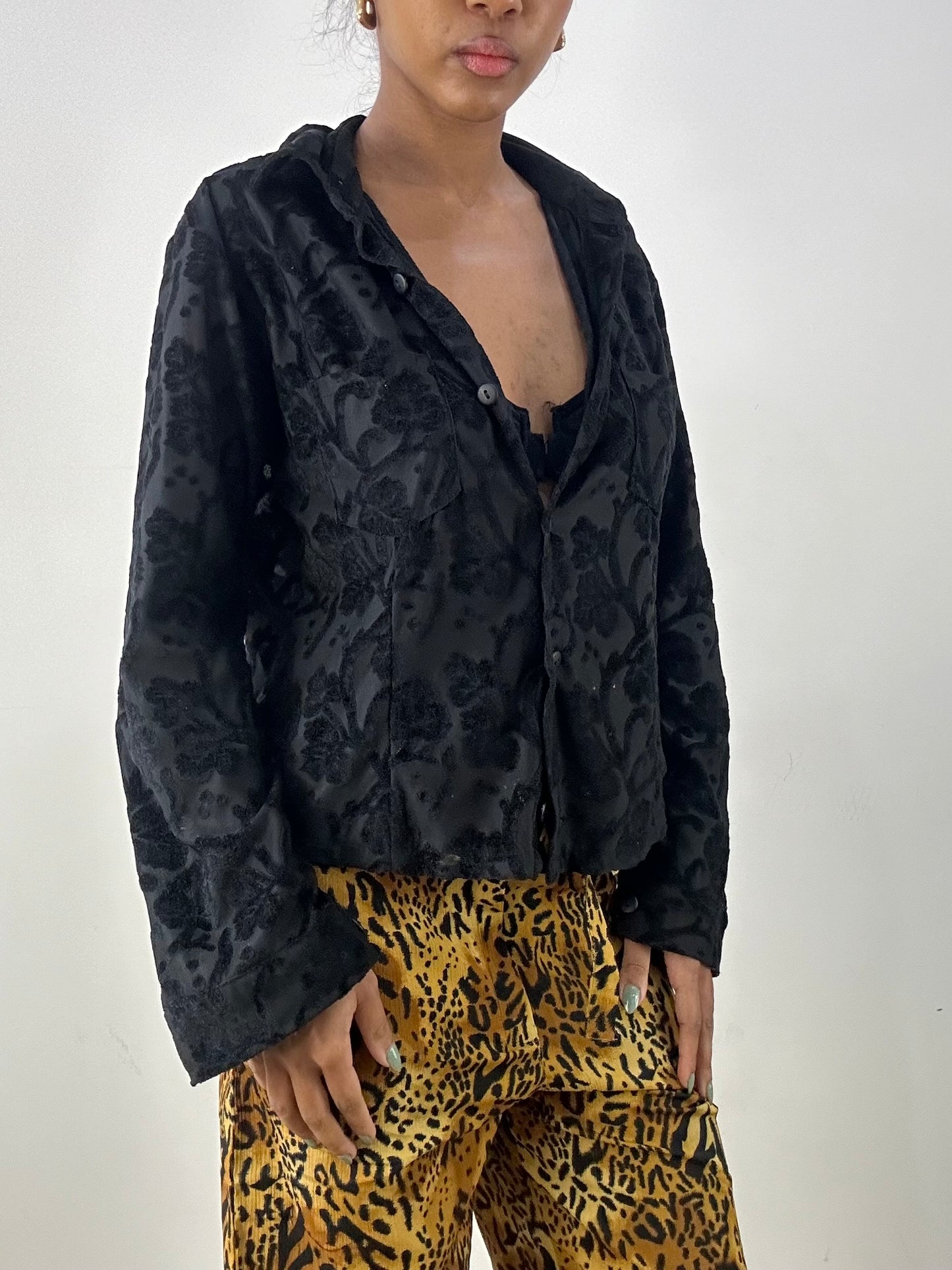 MOB WIFE DROP | small black velvet patterned shirt