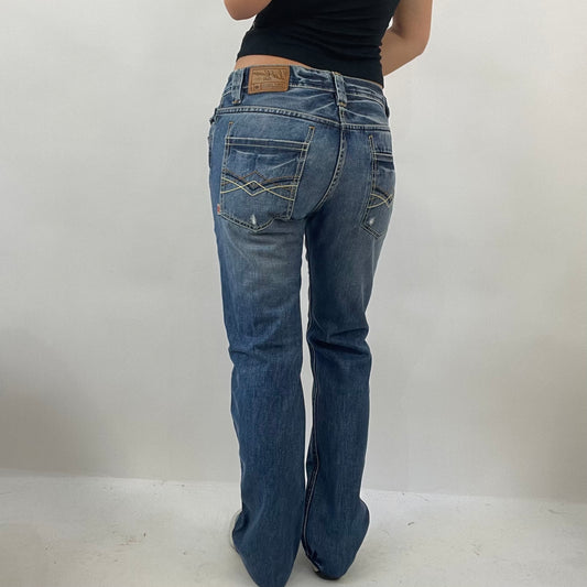 JEANS AND A NICE TOP DROP | small denim lee cooper distressed jeans