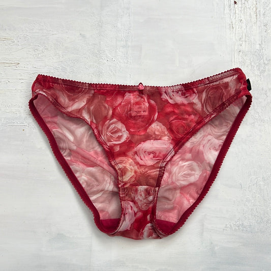 TAYLOR SWIFT DROP | medium sheer red floral briefs