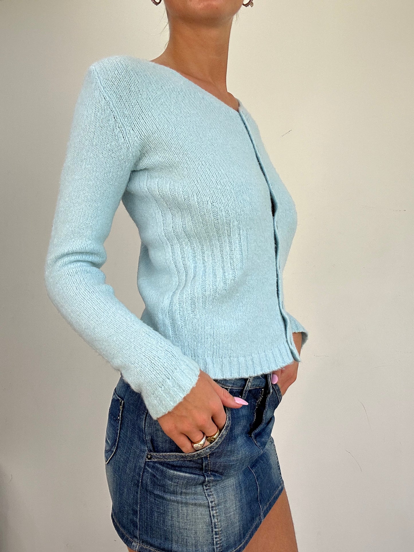 COSY CLASSICS | small baby blue knitted cardigan