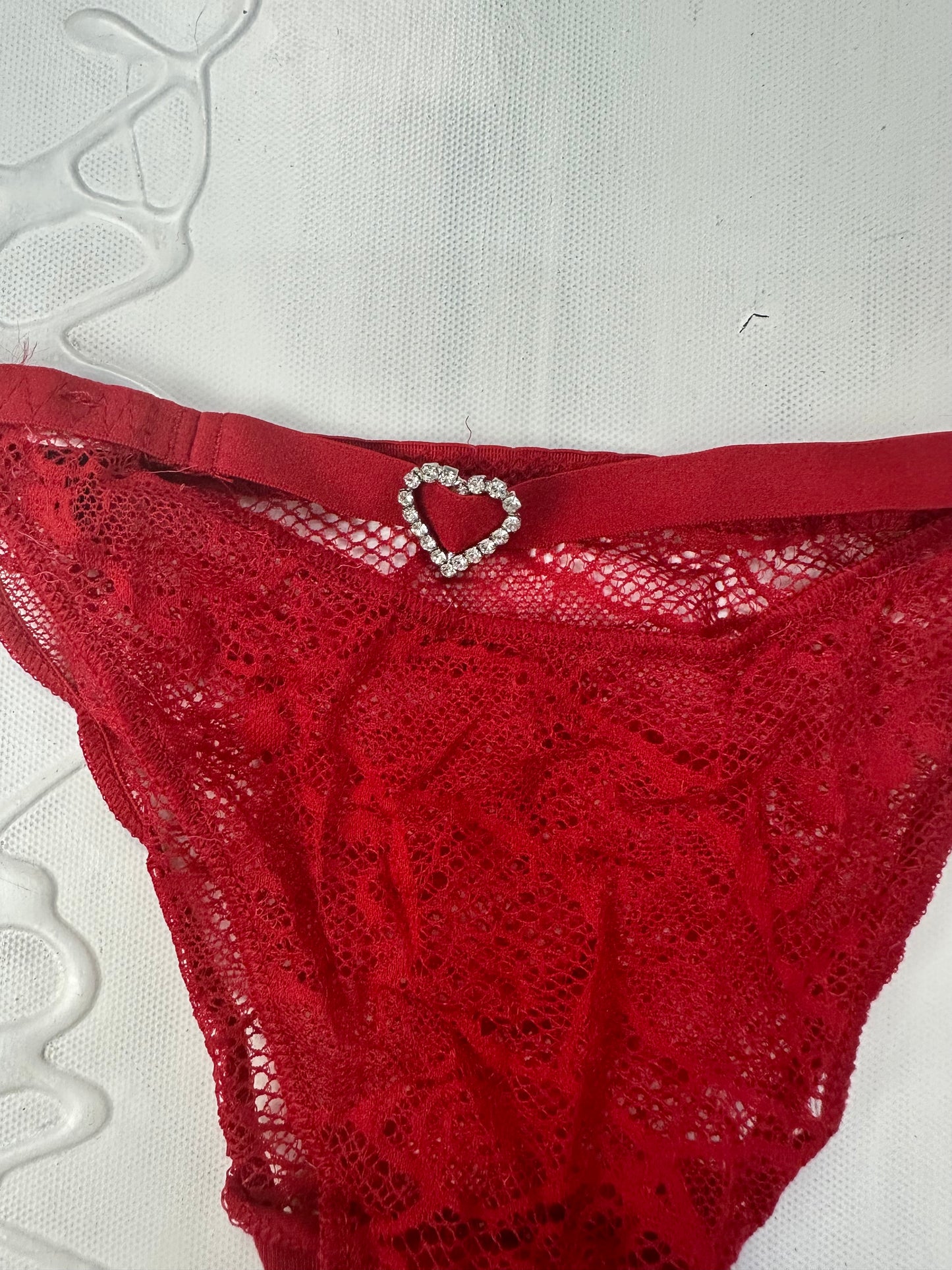 BEST PICKS | small red lace tezenis underwear