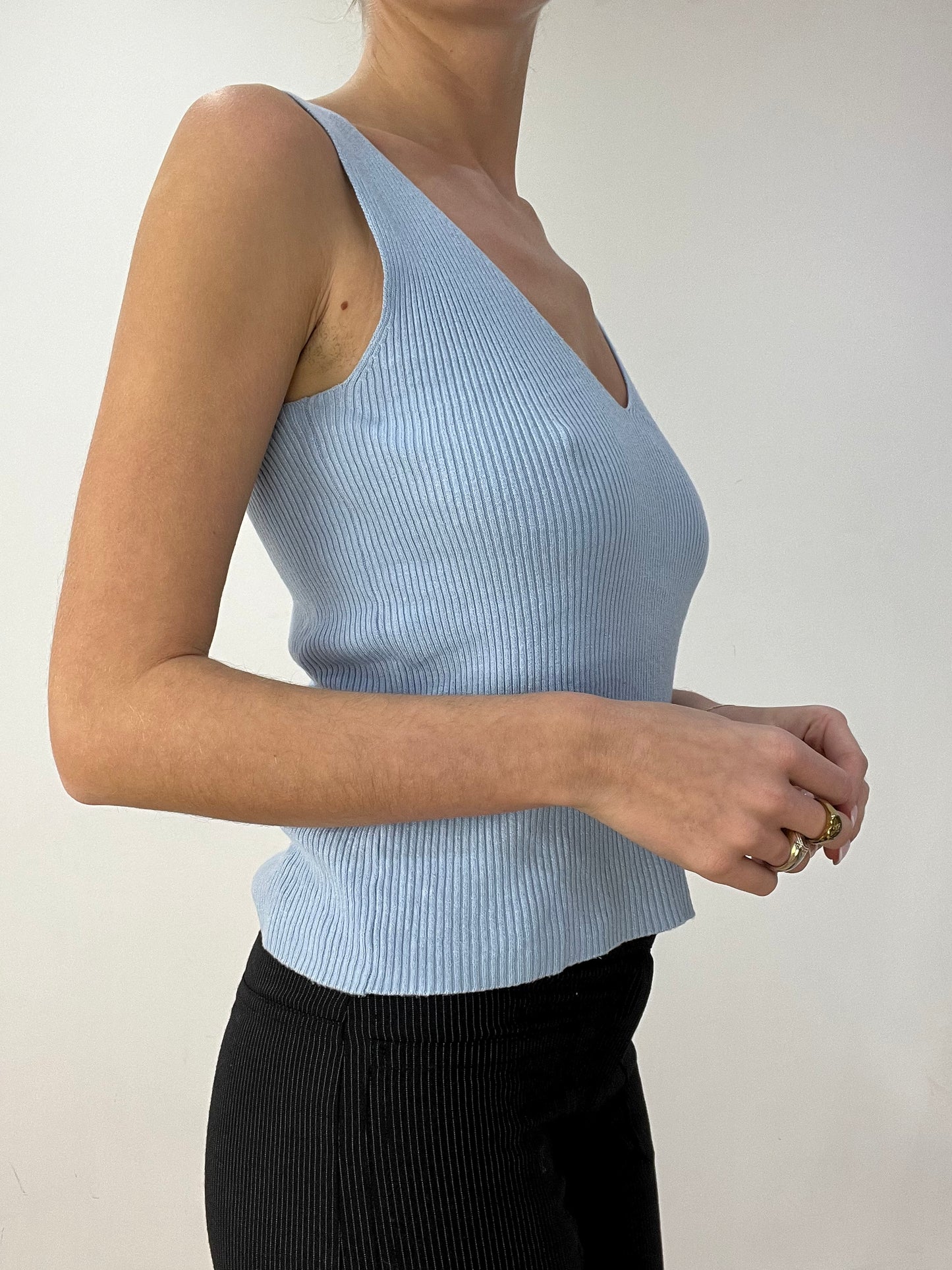 BEST PICKS | small baby blue ribbed cami