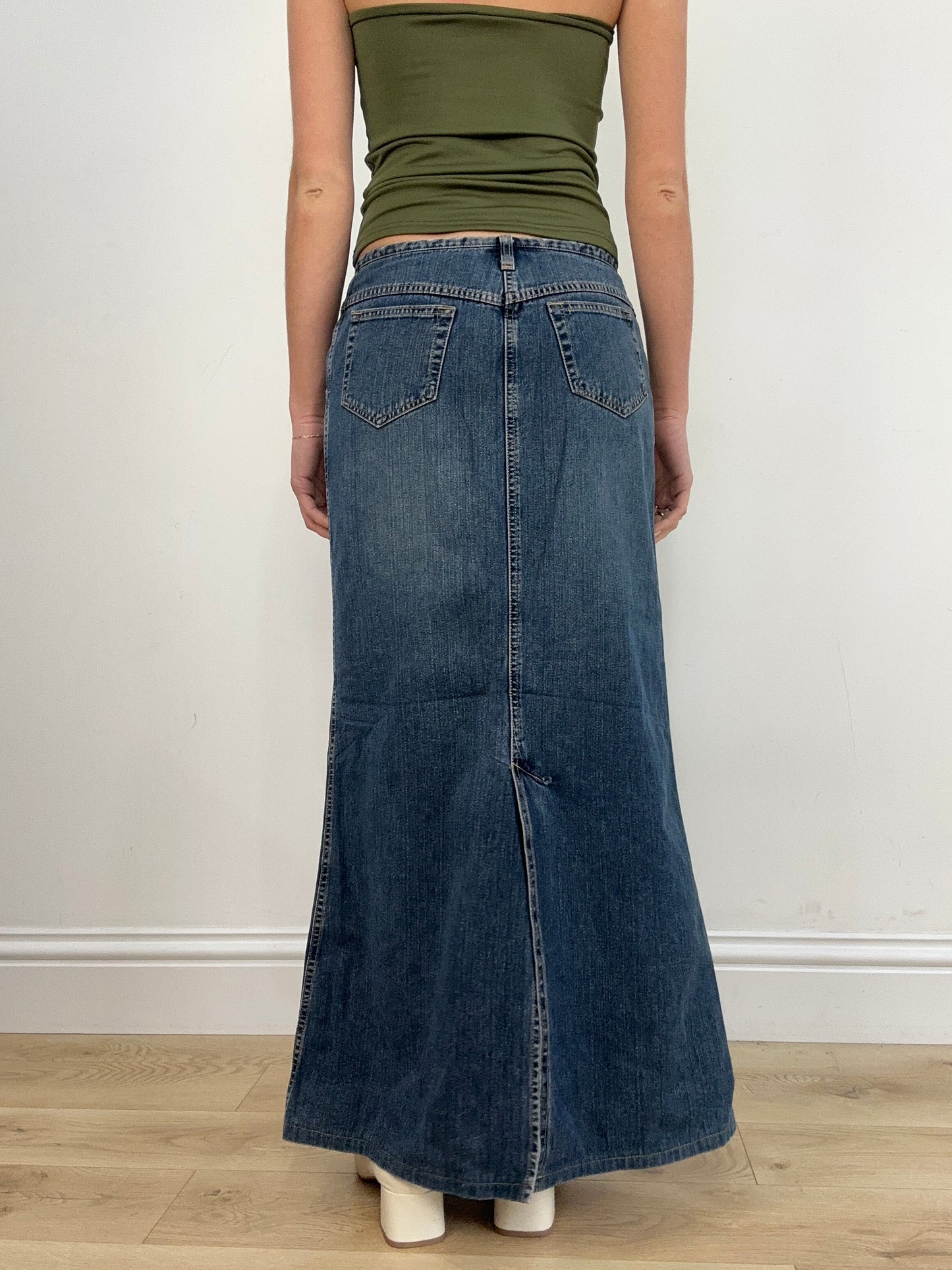 vintage edit six | small dark wash sisley maxi skirt