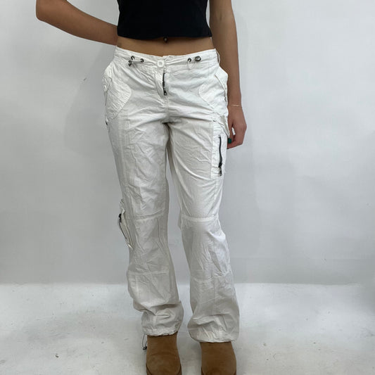 CARRIE BRADSHAW DROP | large white cargo trousers