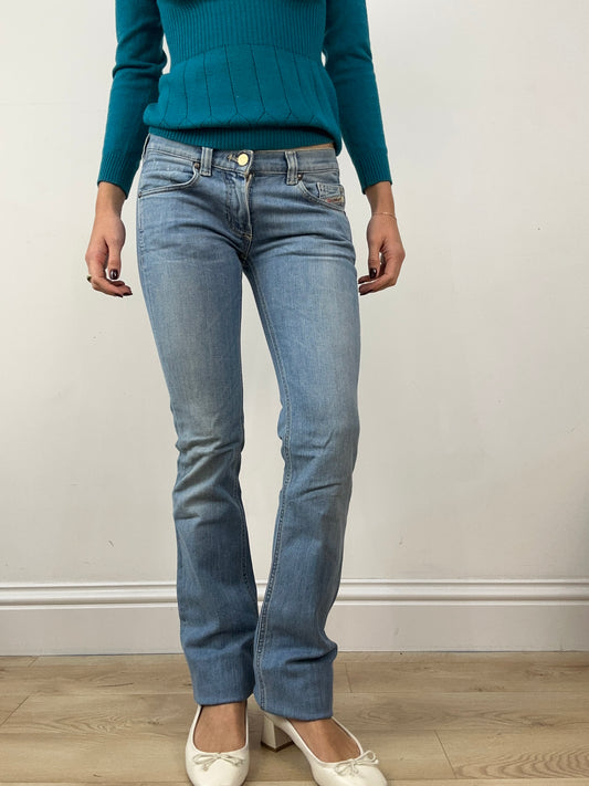 GILMORE GIRLS | small light wash diesel jeans