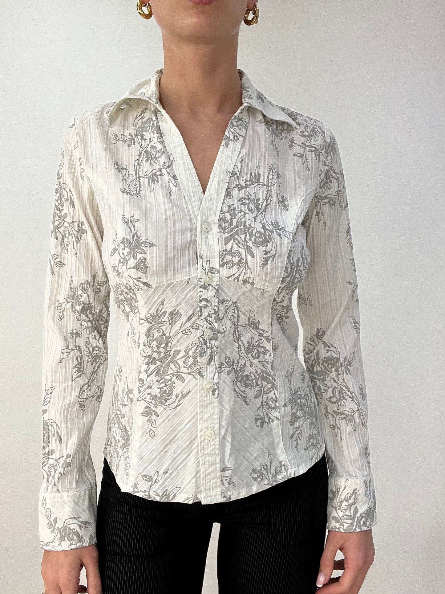 BEST PICKS | medium white floral print shirt