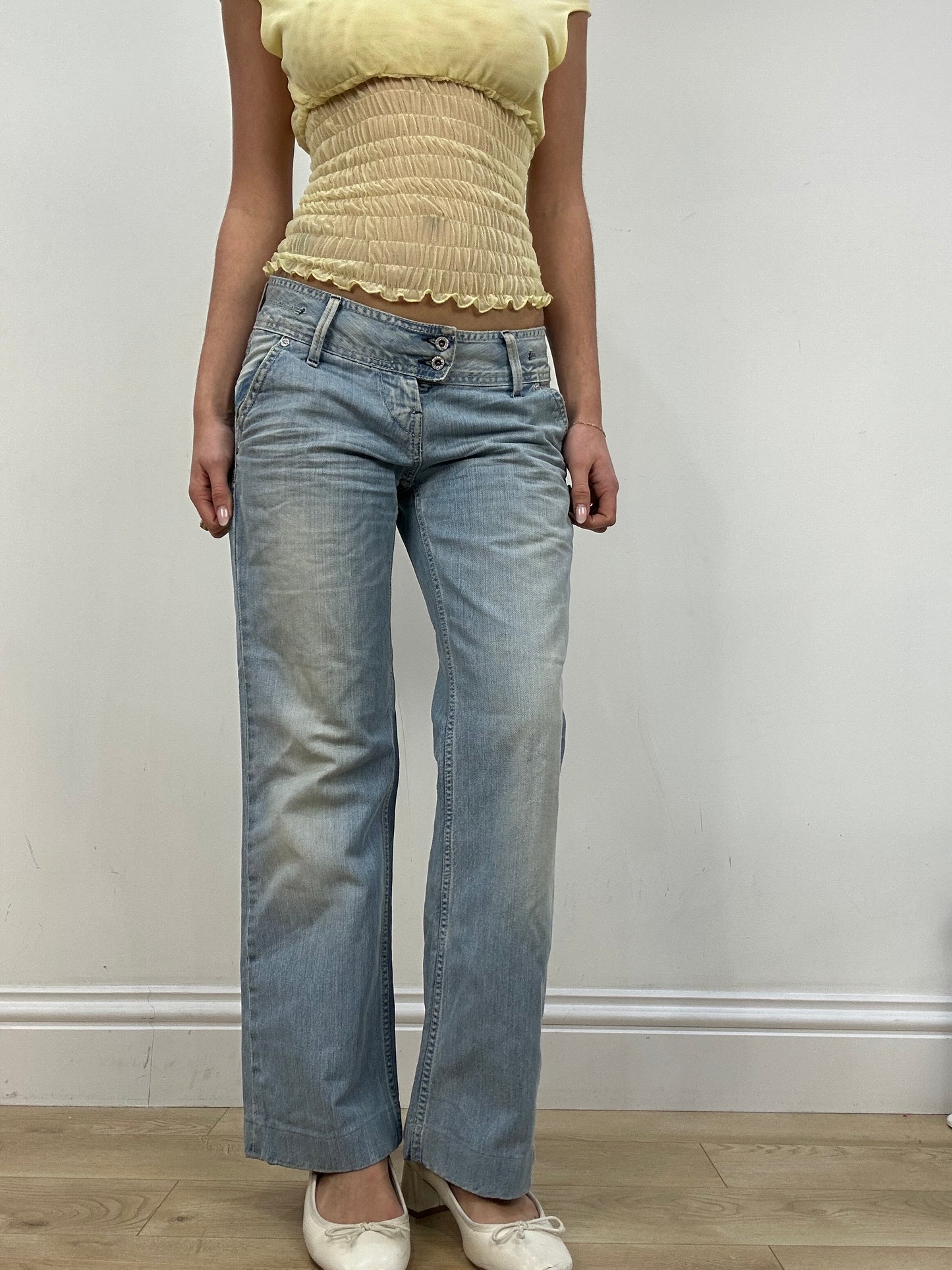 vintage edit nine | small light wash denim straight leg jeans