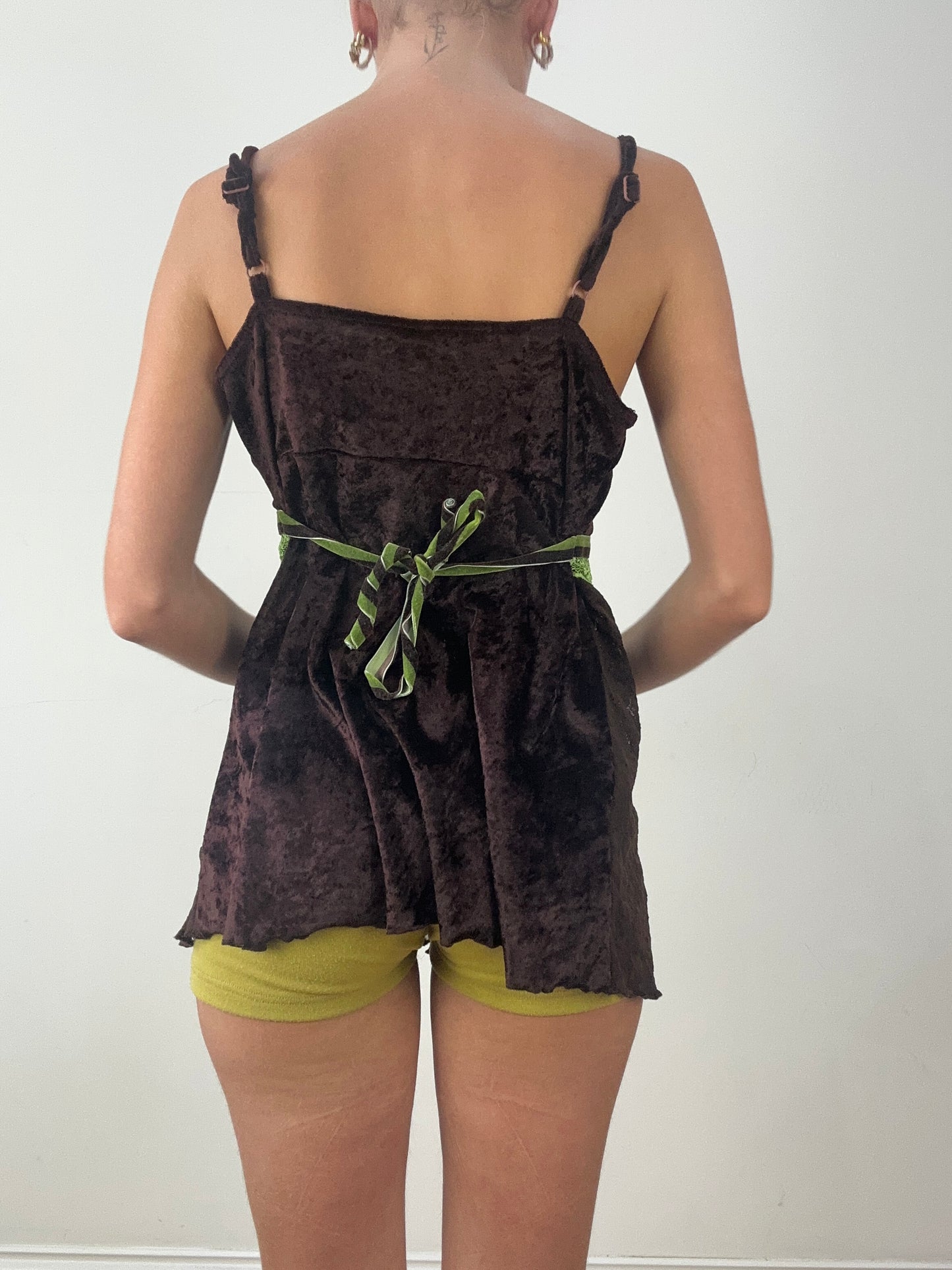 HALLOWEEN | medium brown and green cami