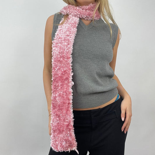 QUIET LUXURY DROP | pink fluffy scarf