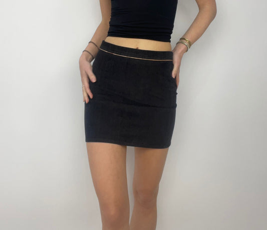 💚 QUIET LUXURY DROP | small black corduroy mini skirt with patterned lining