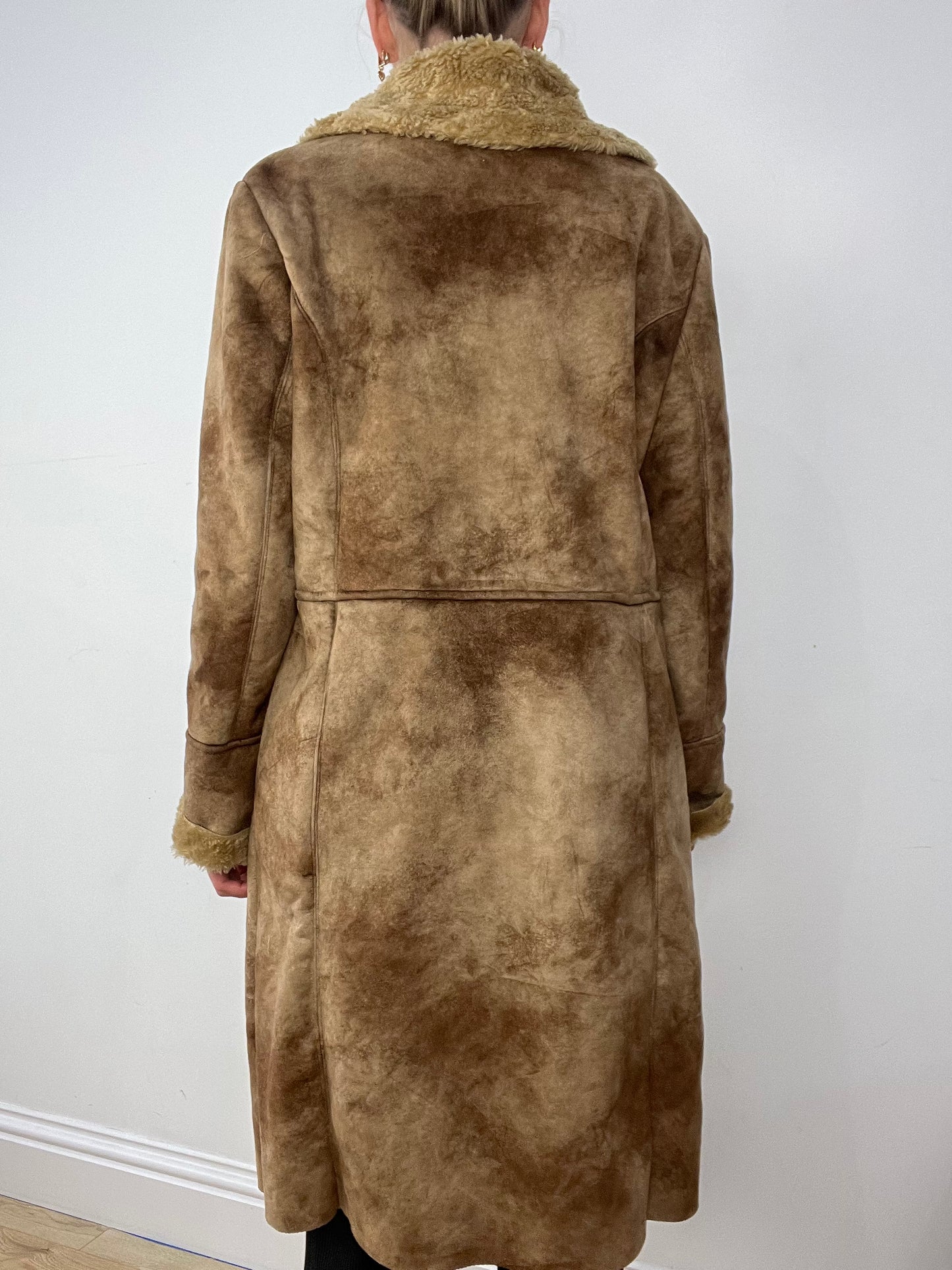 GILMORE GIRLS | medium brown suede sherpa long coat