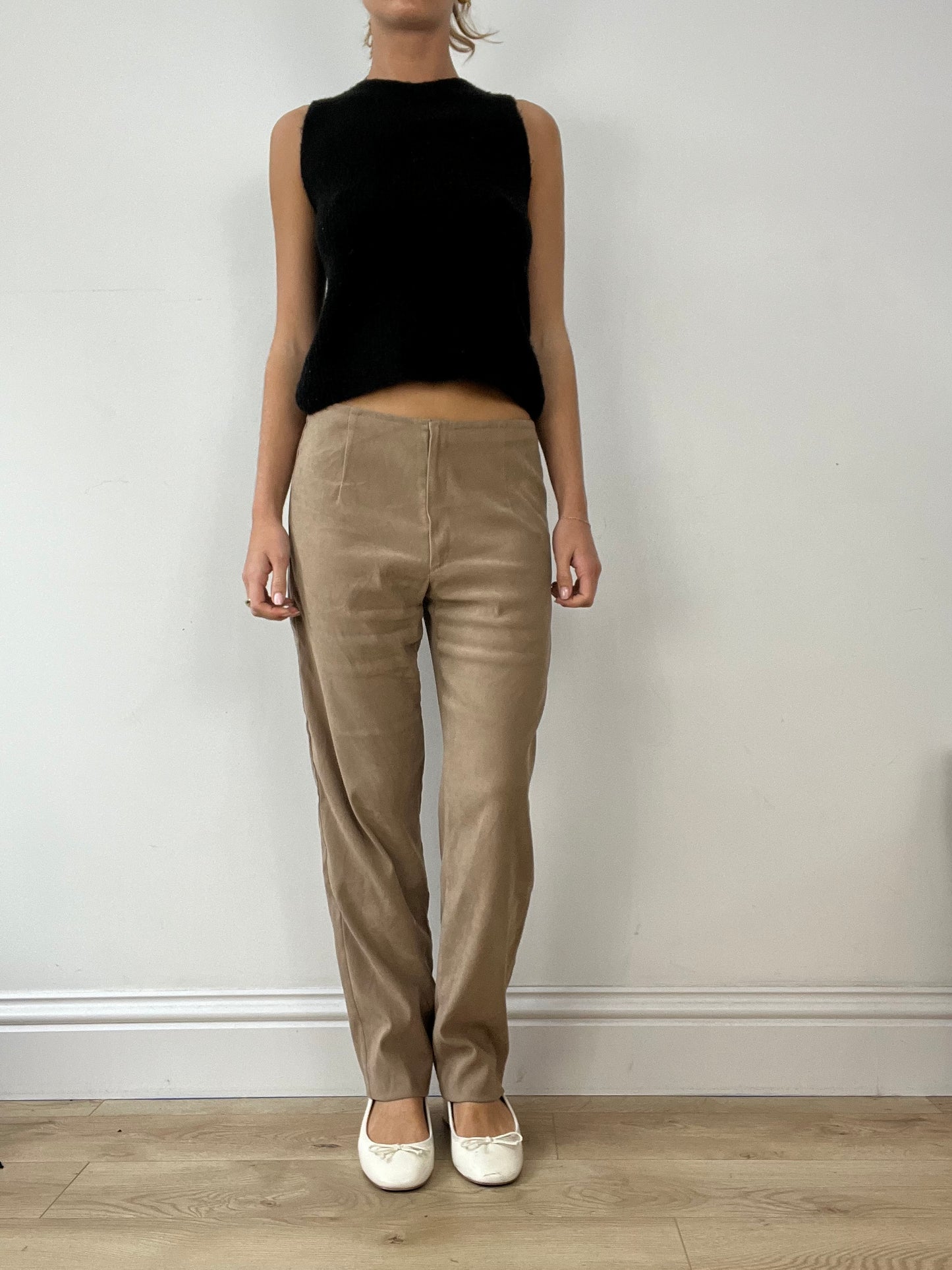 💚BUFFY THE VAMPIRE SLAYER | medium beige straight leg trousers