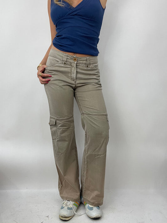 CITY BREAK DROP | small faded khaki trousers