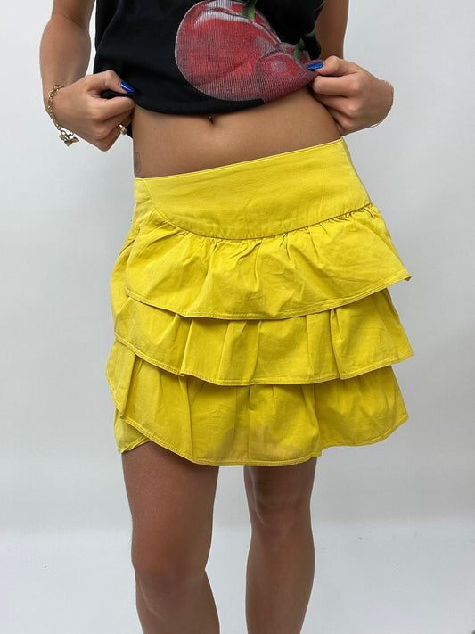 FRUITY DROP | small yellow zara ruffle skirt