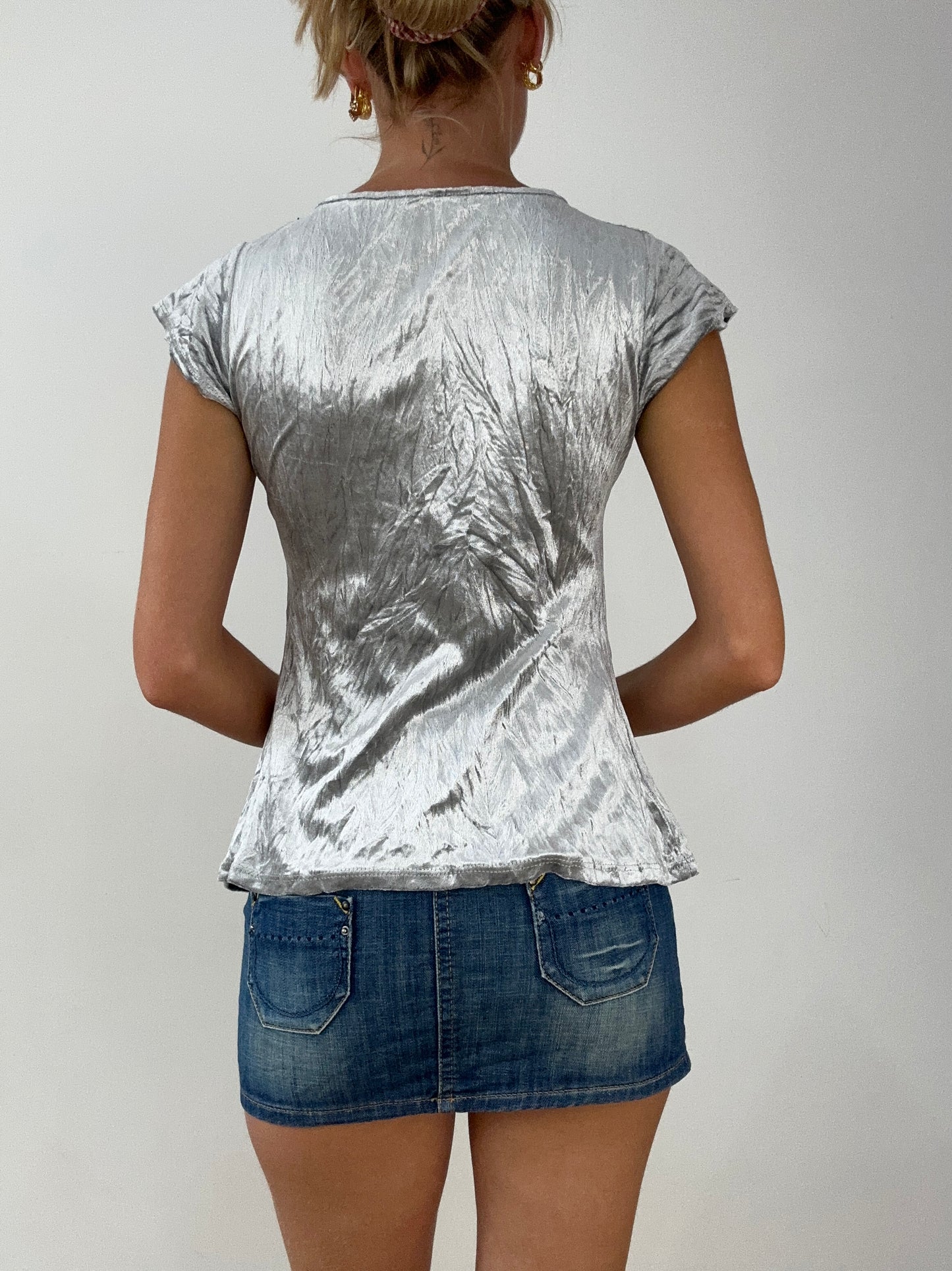 SIRENCORE | small silver velour t-shirt with beaded detail