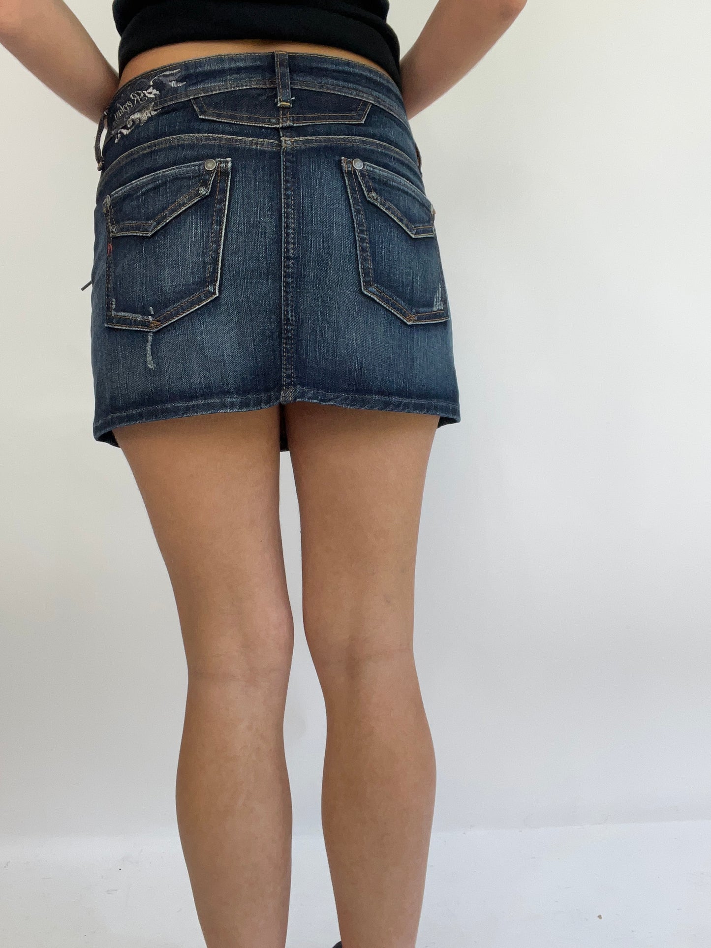 💻 MADELINE ARGY DROP | small dark wash denim mini skirt