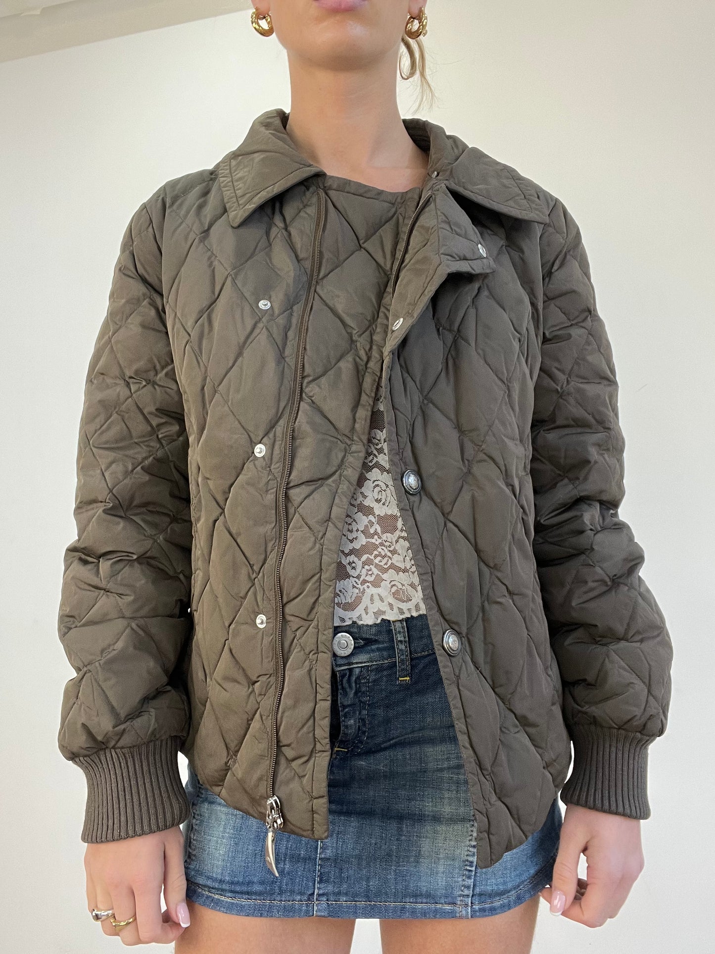 WINTER TRENDS | medium brown puffer jacket with belt