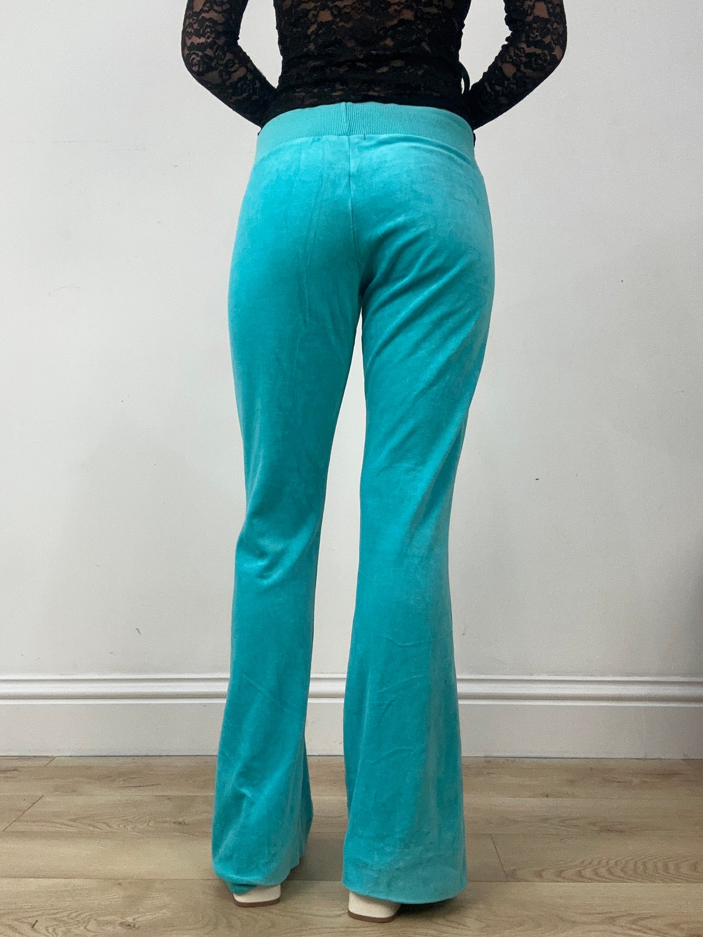 BALLETCORE | small turquoise velour tracksuit pants