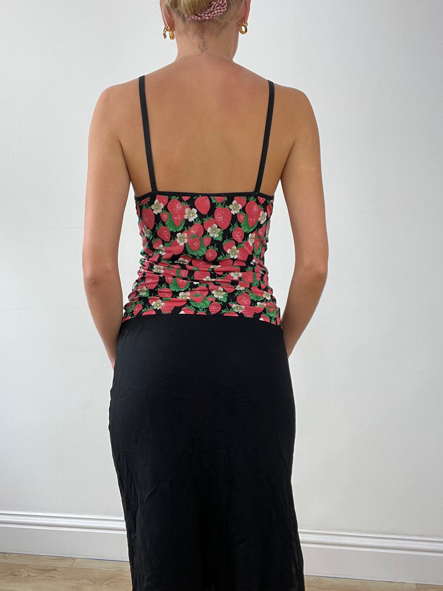 BEST PICKS | small black dolce & gabbana strawberry print cami