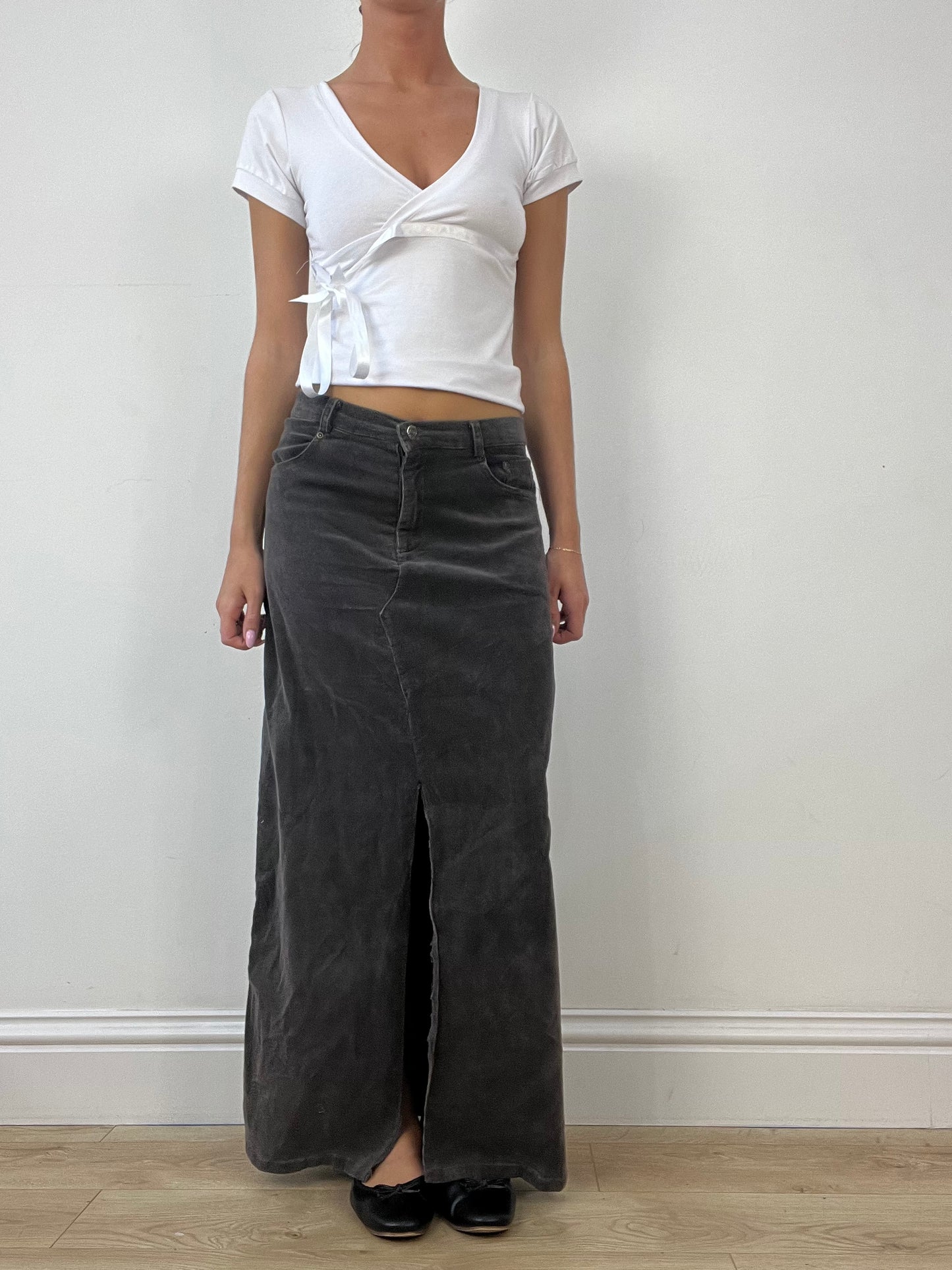 💻AUTUMN ESSENTIALS | medium grey corduroy maxi skirt