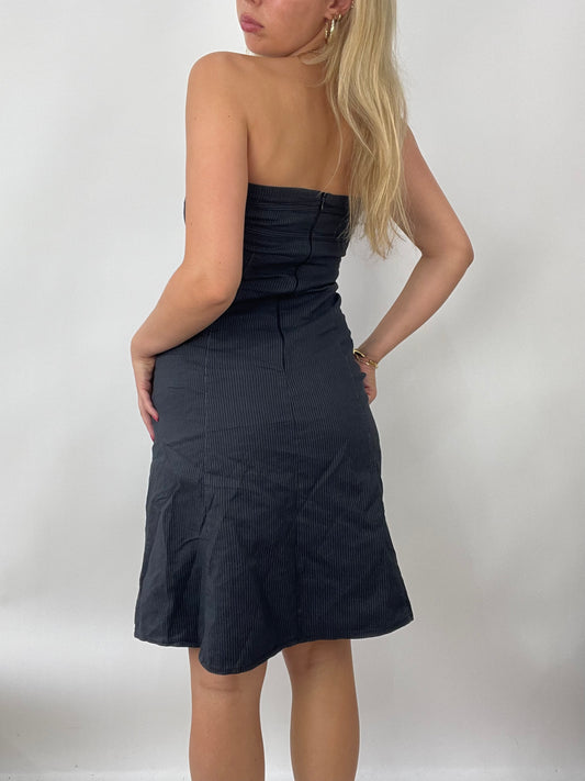 CITY BREAK DROP | medium navy pinstripe midi dress