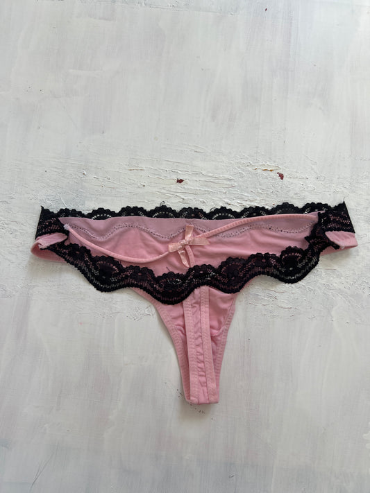 BRAT GIRL SUMMER DROP | small pink thong with black lace detail