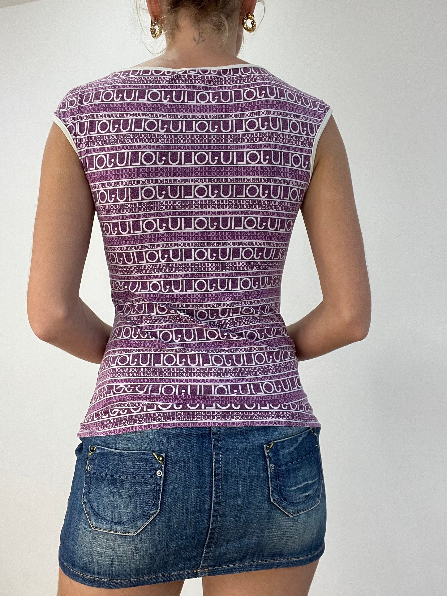 BEST PICKS | medium liu jo purple monogram vest