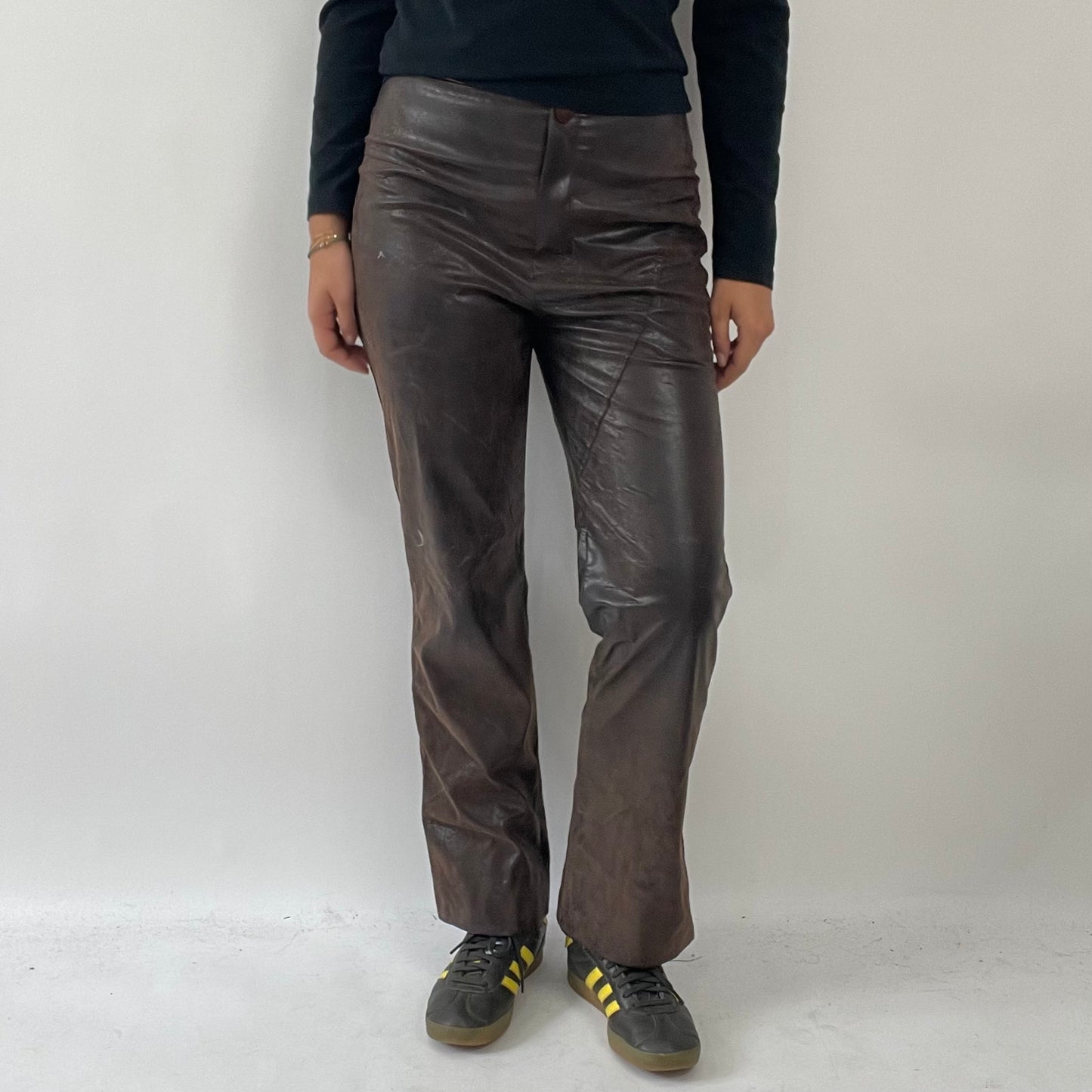 💻AMELIA GRAY DROP | small brown leather trousers