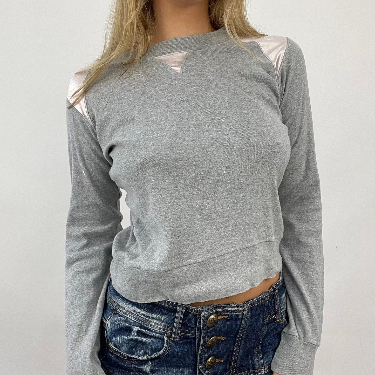 GIRL CORE DROP | small grey emporio armani jumper