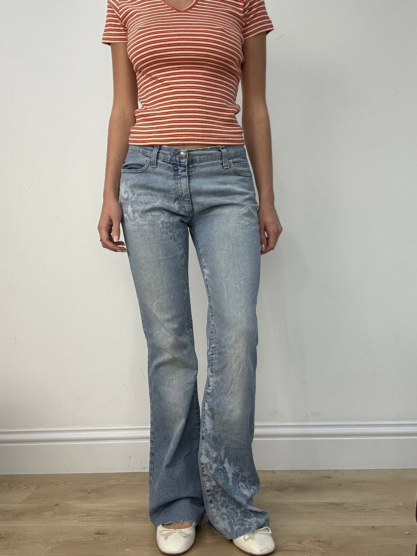 vintage edit five | medium light wash floral flared jeans