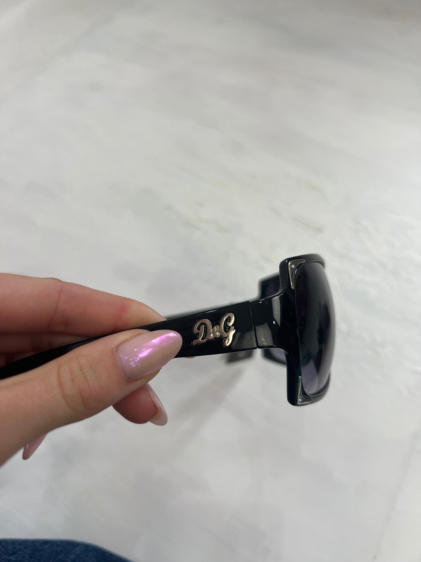 PUB GARDEN DROP | black dolce and gabbana style sunglasses