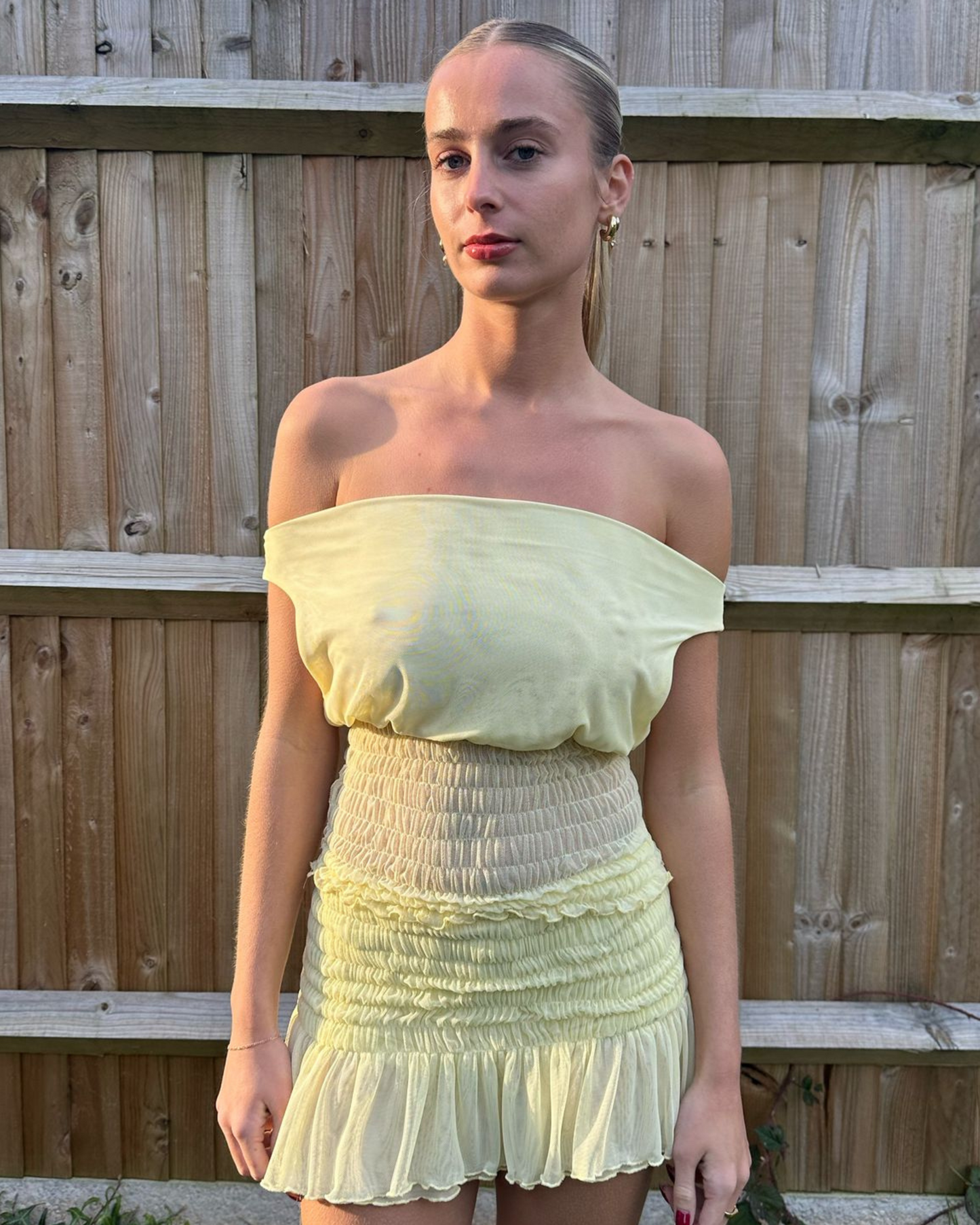 the poppy top in butter yellow