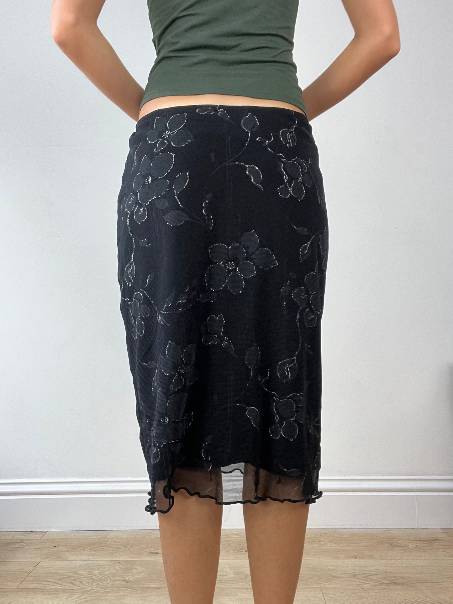 BUFFY THE VAMPIRE SLAYER | large black floral print skirt